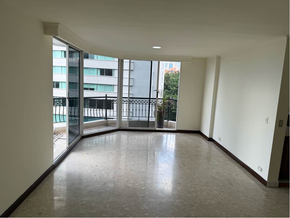 Apartamento en Milla de Oro Distrito de Negocios